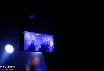 Broken Bass - Photo by Michel Varrin