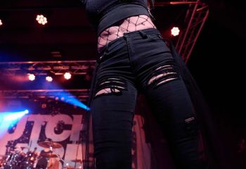 Butcher Babies - Photo By Peti