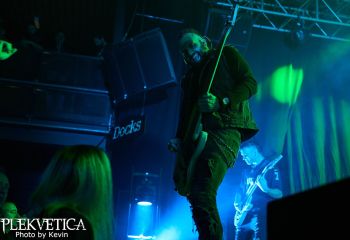 Butcher Babies - Photo by Kevin