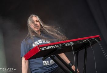 Clutch - Photo by Dänu