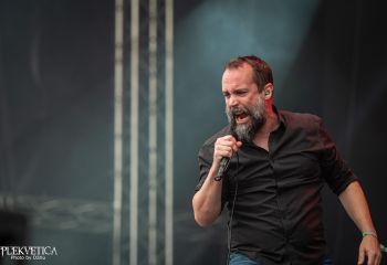Clutch - Photo by Dänu