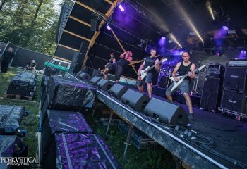 Constraint - Photo by Dänu