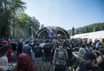 Constraint - Photo by Dänu