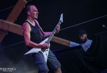 Constraint - Photo by Dänu