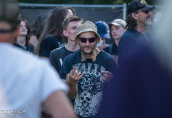 Constraint - Photo by Dänu