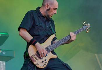 deep-sun-rock-the-lakes-a7405656