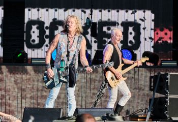 Def Leppard - Photo By Peti