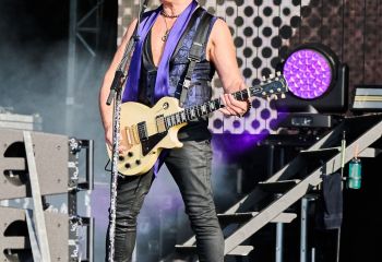 Def Leppard - Photo By Peti