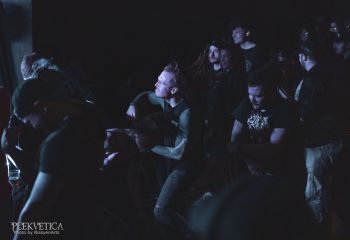 Distant - Photo by Nissyen Arts