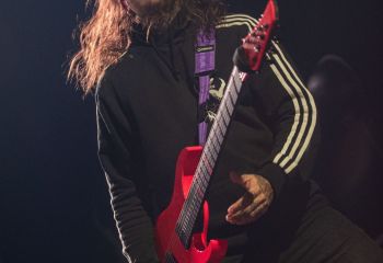 Distant - Photo by Dänu