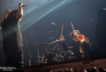 Distant - Photo by Dänu