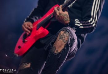 Distant - Photo by Dänu