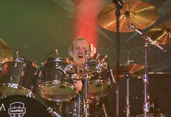 Dynazty - Photo by Kevin