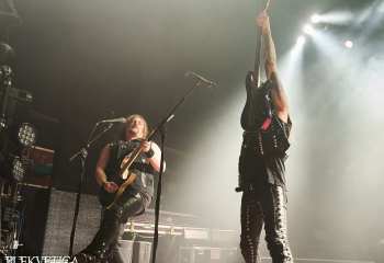 Dynazty - Photo by Kevin