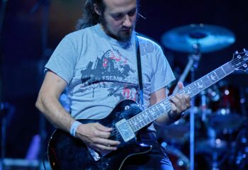 Expellow - Photo By Peti