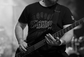 Expellow - Photo By Peti