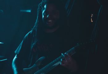 Extortionist by Nissyen Arts