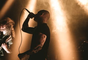 Fange - Photo by Melumnia Photography