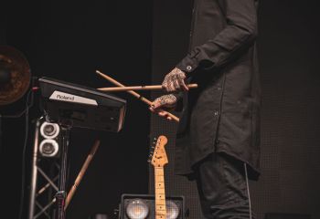 GGGOLDDD by Nissyen Arts