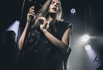 GGGOLDDD - Photo by Melumnia Photography