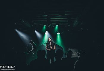 GGGOLDDD - Photo by Melumnia Photography