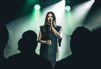 GGGOLDDD - Photo by Melumnia Photography