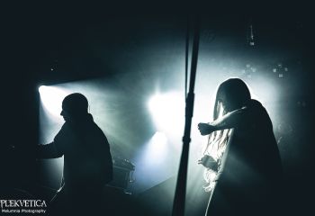 GGGOLDDD - Photo by Melumnia Photography