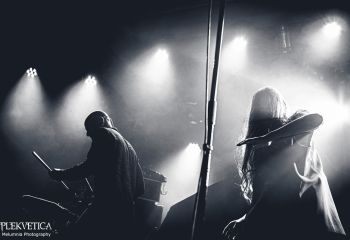 GGGOLDDD - Photo by Melumnia Photography