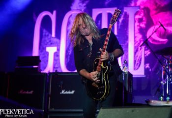 Gotthard - Photo by Kevin