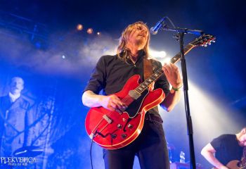 Graveyard - Photo by Roli