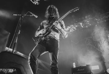 Graveyard - Photo by Roli