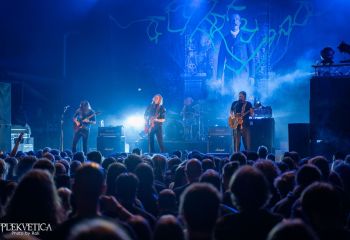 Graveyard - Photo by Roli