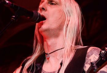 Hammerfall - Photo by Pat