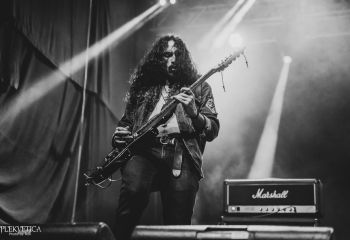 Heavy Temple - Photoby Roli