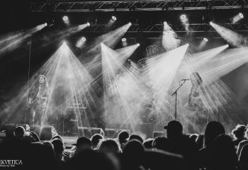 Heavy Temple - Photoby Roli