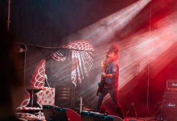 Heavy Temple - Photoby Roli