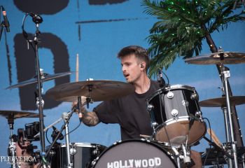 Hollywood Undead - Photo by Marc