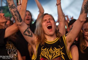 While She Sleeps - Photo by Dänu