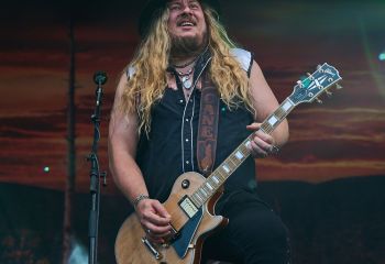 korpiklaani-rock-the-lakes-a7405134