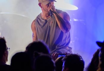 Kublai Khan TX - Photo By Peti