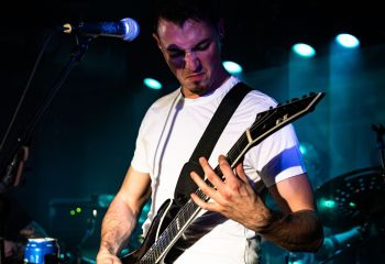 Lotrify - Photo by Juwal