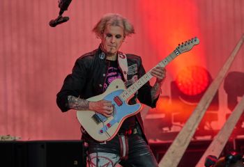 Mötley Crüe - Photo By Peti