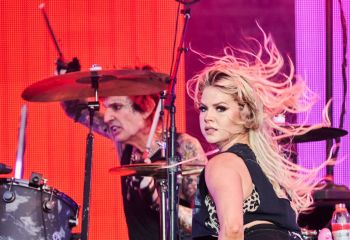 Mötley Crüe - Photo By Peti