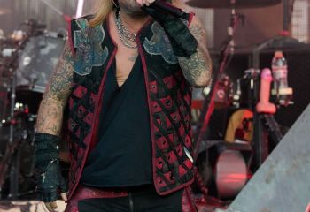 Mötley Crüe - Photo By Peti