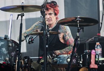 Mötley Crüe - Photo By Peti