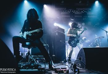 Mono - Photo by Melumnia Photography