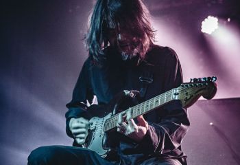 Mono - Photo by Melumnia Photography