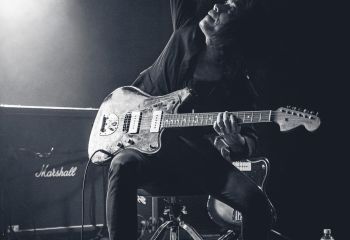 Mono - Photo by Melumnia Photography