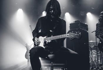 Mono - Photo by Melumnia Photography