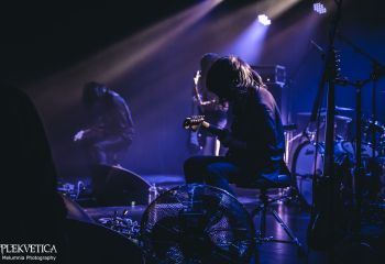 Mono - Photo by Melumnia Photography